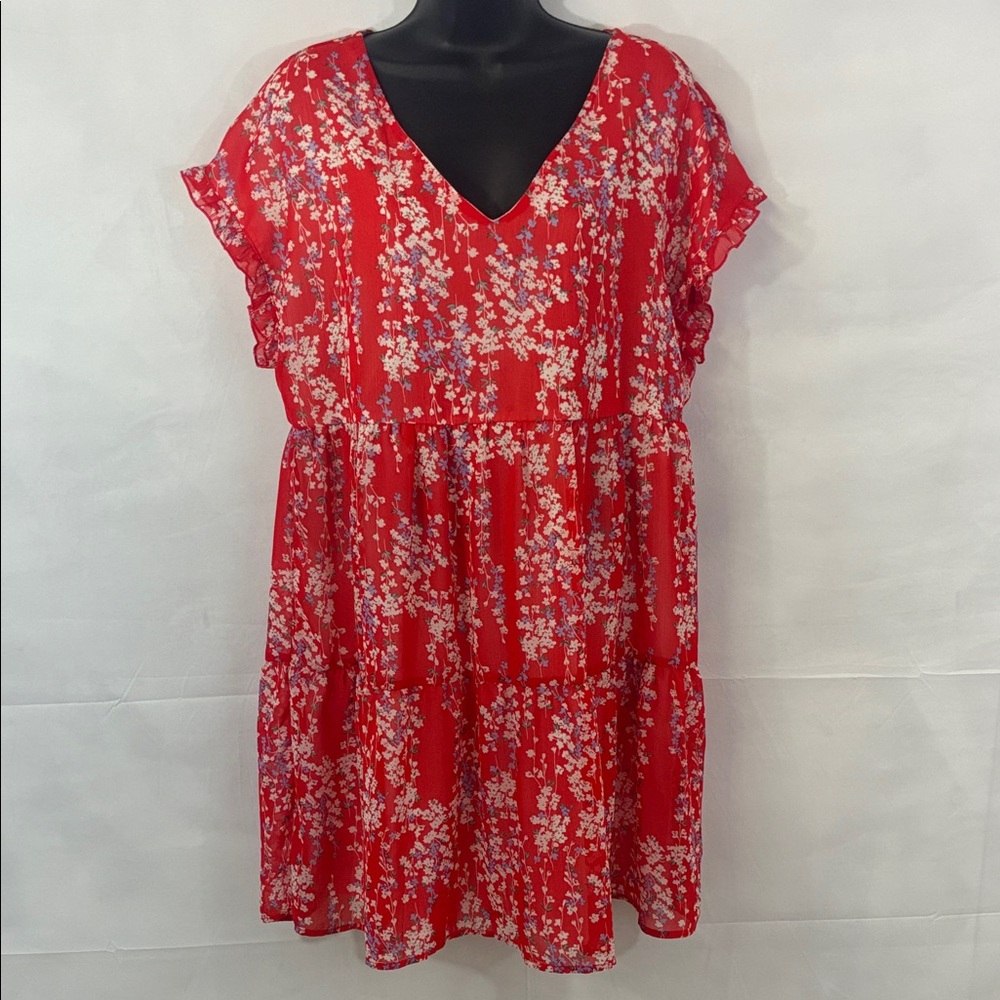Flowered dress ( no brand tag
Size: Large
Color: red/ white/ blue